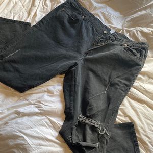 H&M distressed black denim size 22